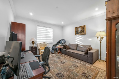 24618 105A Avenue, Maple Ridge, BC 