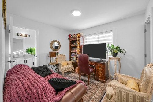 24618 105A Avenue, Maple Ridge, BC 