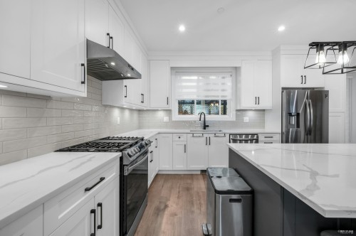 24618 105A Avenue, Maple Ridge, BC 