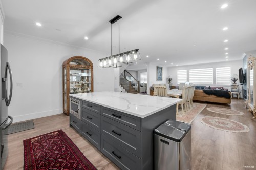 24618 105A Avenue, Maple Ridge, BC 