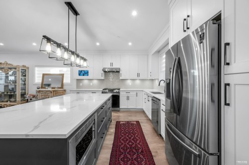 24618 105A Avenue, Maple Ridge, BC 