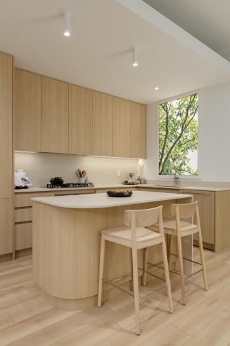 104-2810 Nanaimo Street, Vancouver, BC 