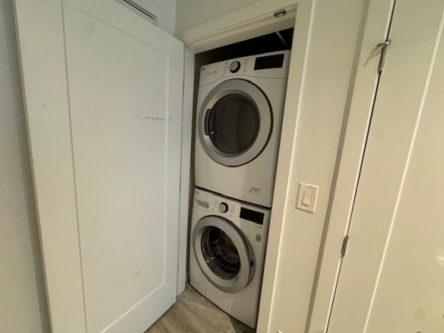 206-2288 Alpha Avenue, Burnaby, BC 