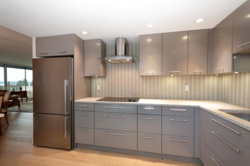 301-1455 Duchess Avenue, West Vancouver, BC 