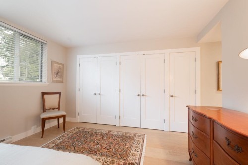 301-1455 Duchess Avenue, West Vancouver, BC 