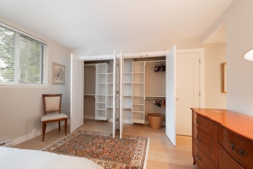 301-1455 Duchess Avenue, West Vancouver, BC 