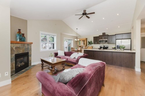 201-518 Shaw Road, Gibsons, BC 