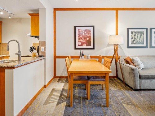 602-4320 Sundial Crescent, Whistler, BC 