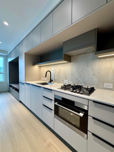 609-125 Albert Street, Port Moody, BC 