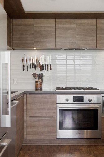 1702-1550 Fern Street, North Vancouver, BC 