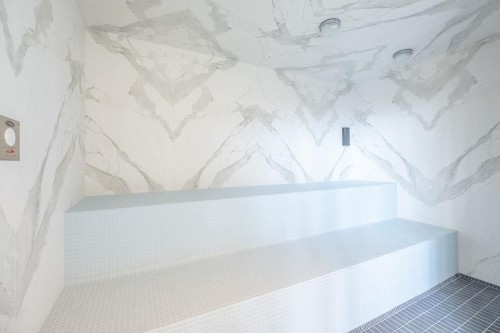 1702-1550 Fern Street, North Vancouver, BC 