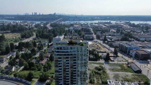 1702-1550 Fern Street, North Vancouver, BC 