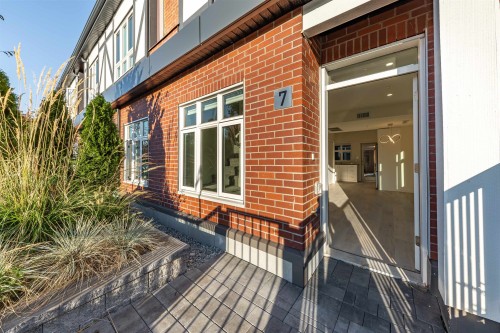 7-6988 Griffiths Avenue, Burnaby, BC 