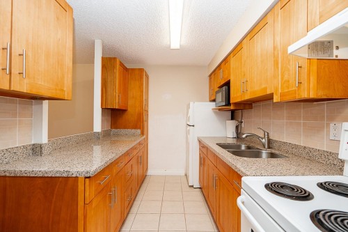 1001-6611 Minoru Boulevard, Richmond, BC 