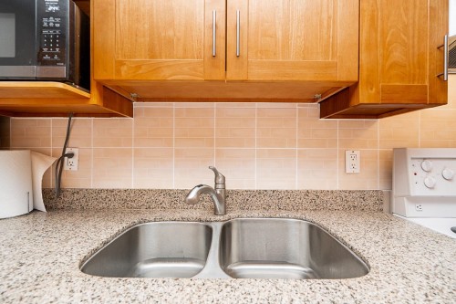 1001-6611 Minoru Boulevard, Richmond, BC 