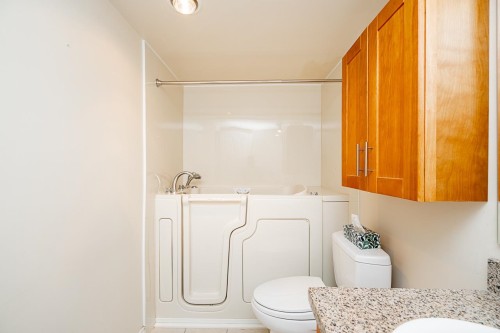 1001-6611 Minoru Boulevard, Richmond, BC 