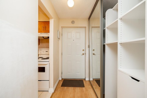 1001-6611 Minoru Boulevard, Richmond, BC 