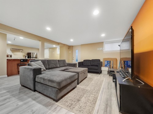 3521 39Th Avenue W, Vancouver, BC 