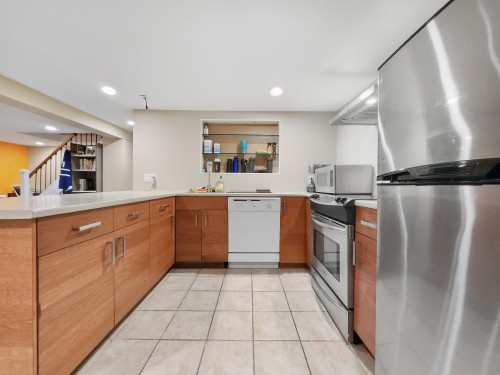 3521 39Th Avenue W, Vancouver, BC 