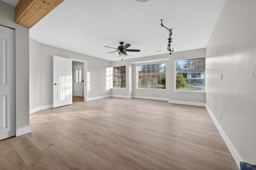 21105 River Road, Maple Ridge, BC 