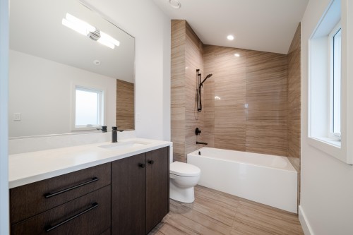 1138 26Th Avenue E, Vancouver, BC 