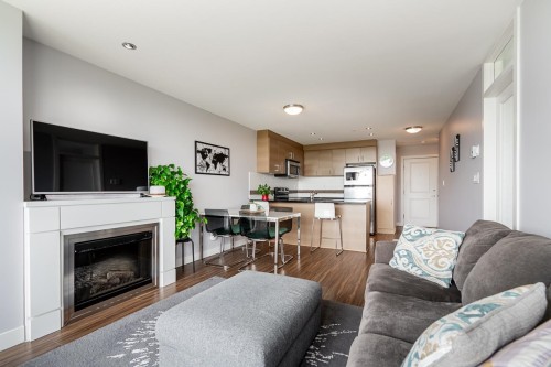 906-12069 Harris Road, Pitt Meadows, BC 