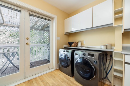 4343 11Th Avenue, Vancouver, BC 