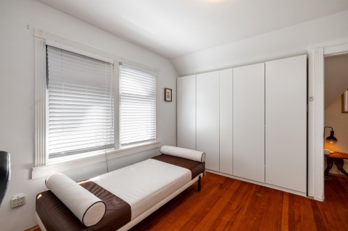 4343 11Th Avenue, Vancouver, BC 