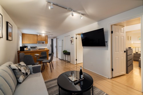 4343 11Th Avenue, Vancouver, BC 