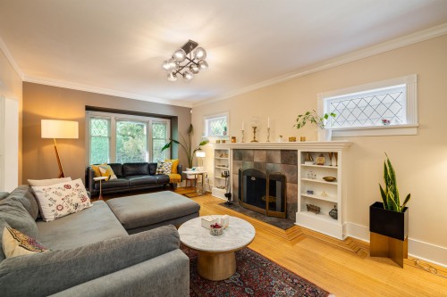 4343 11Th Avenue, Vancouver, BC 