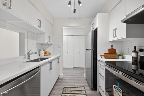 309-385 Ginger Drive, New Westminster, BC 