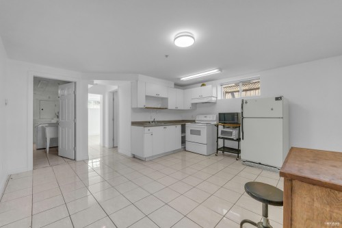 3311 44Th Avenue E, Vancouver, BC 