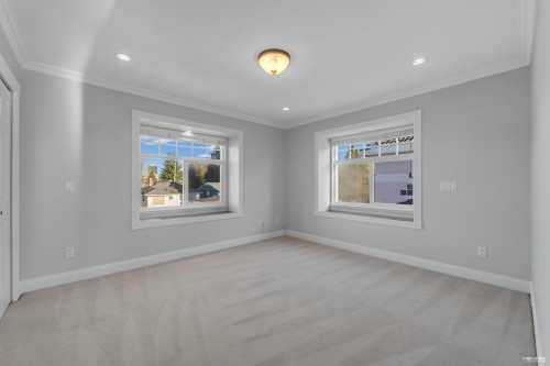 3311 44Th Avenue E, Vancouver, BC 