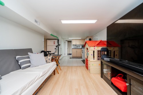 156 53Rd Avenue E, Vancouver, BC 