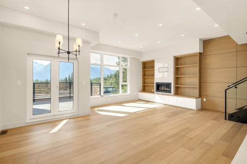 5-3407 Mamquam Road, Squamish, BC 