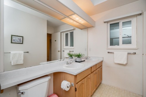 2419 Mariana Place, Coquitlam, BC 