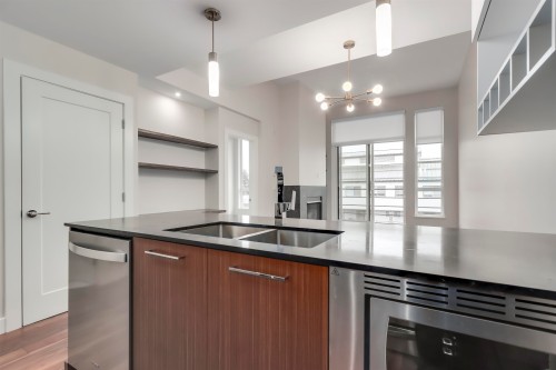 411-13040 No. 2 Road, Richmond, BC 