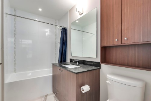 411-13040 No. 2 Road, Richmond, BC 