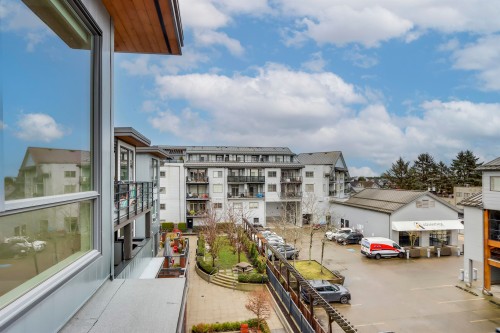 411-13040 No. 2 Road, Richmond, BC 