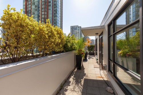 Ph803-988 Richards Street, Vancouver, BC 