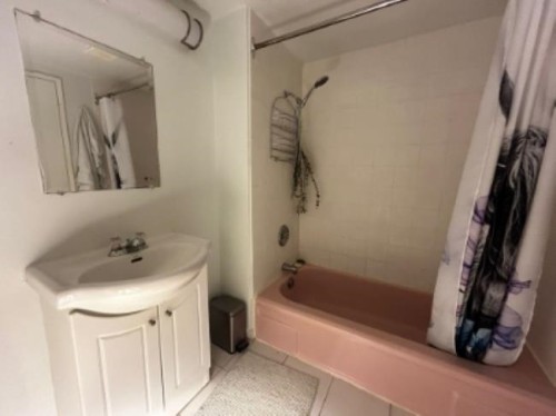 8-357 4Th Street W, North Vancouver, BC 