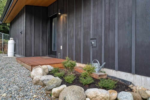 1829 North Road, Gibsons, BC 