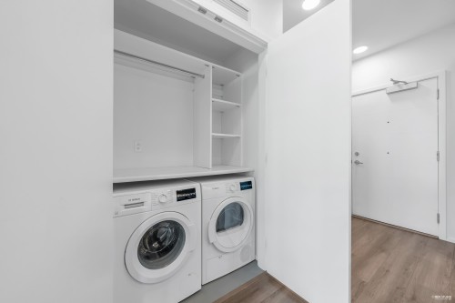 1008-3809 Evergreen Place, Burnaby, BC 