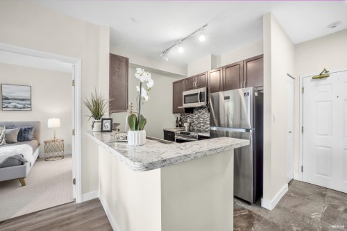 407-6837 Station Hill Drive, Burnaby, BC 