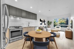 203-3038 St George Street  Port Moody, BC V3H 0L3