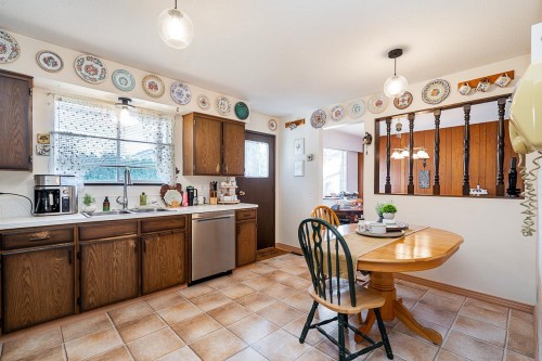 11708 Fraserview Street, Maple Ridge, BC 