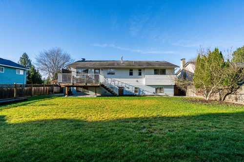 11708 Fraserview Street, Maple Ridge, BC 
