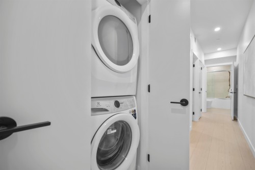 208-2339 34Th Avenue E, Vancouver, BC 