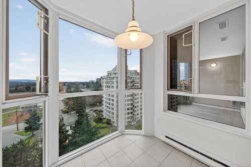 1010-4825 Hazel Street, Burnaby, BC 