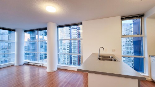 2506-111 Georgia Street W, Vancouver, BC 